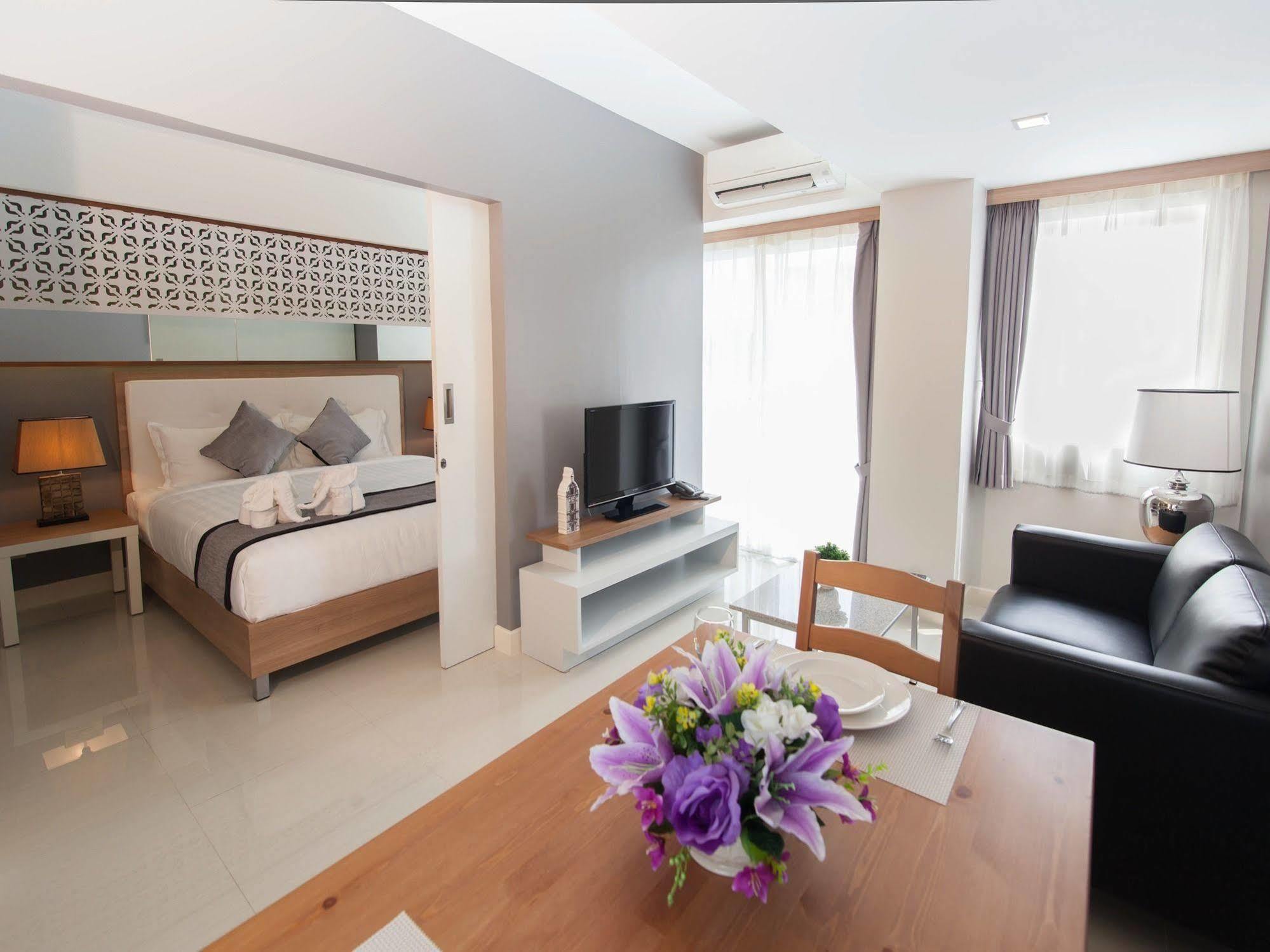 Racha Residence Si Racha Buitenkant foto