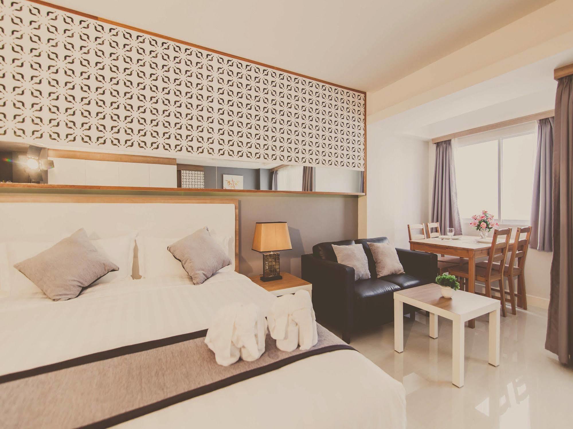 Racha Residence Si Racha Buitenkant foto