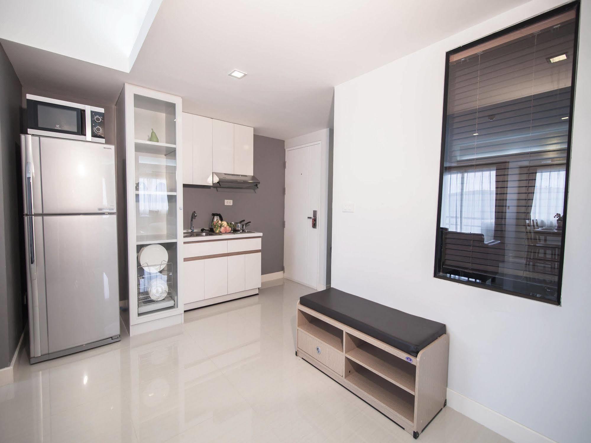 Racha Residence Si Racha Buitenkant foto